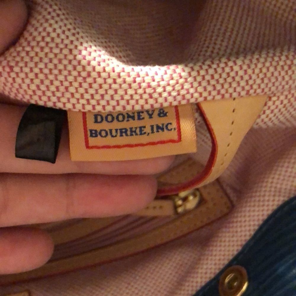 Dooney & Bourke Aqua Blue Tan Red Wavy Textured Leather Tote Purse - Picture 14 of 16